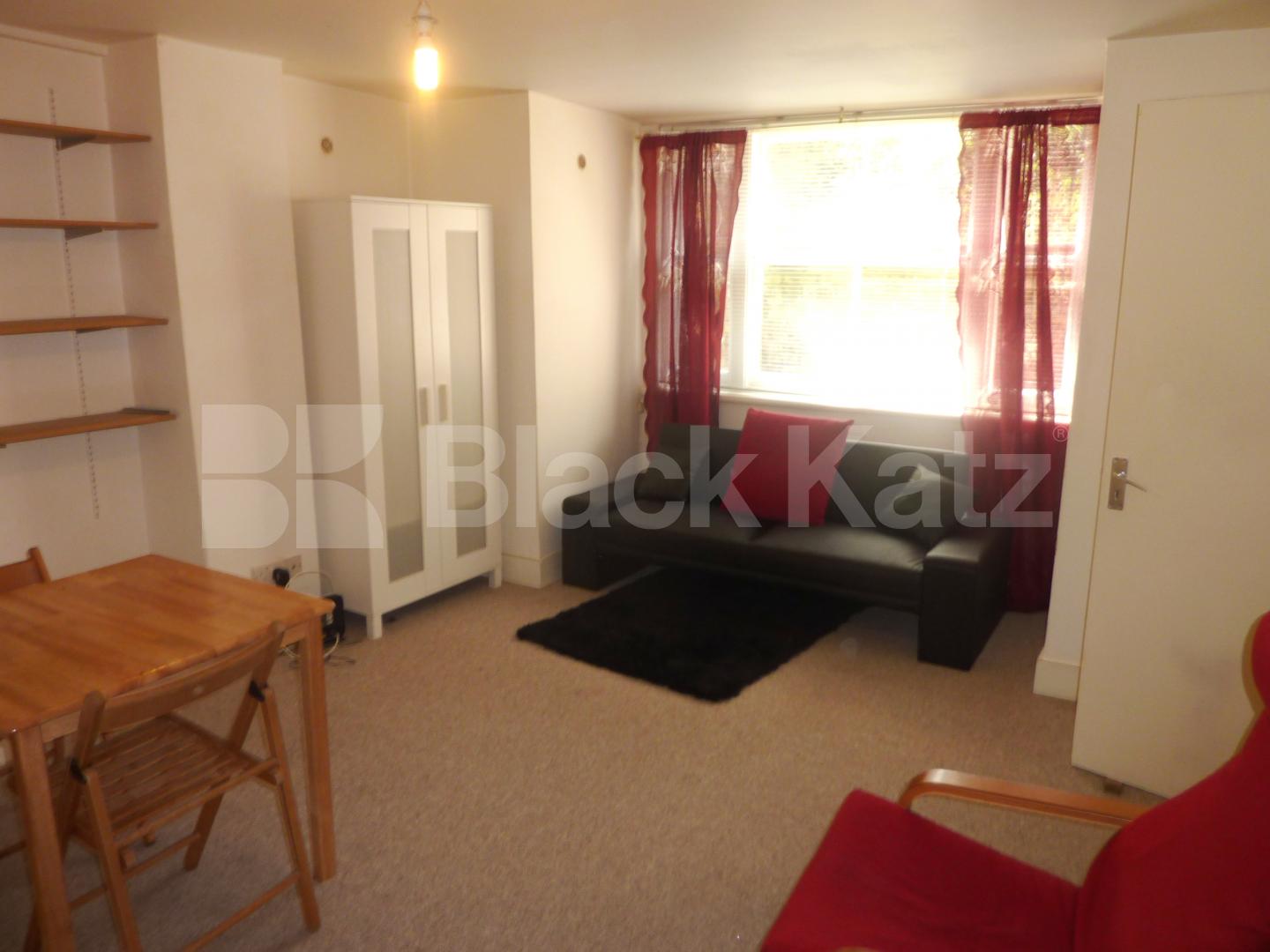 			NEW INSTRUCTION!, 2 Bedroom, 1 bath, 1 reception Flat			 Brecknock Road, TUFNELL PARK